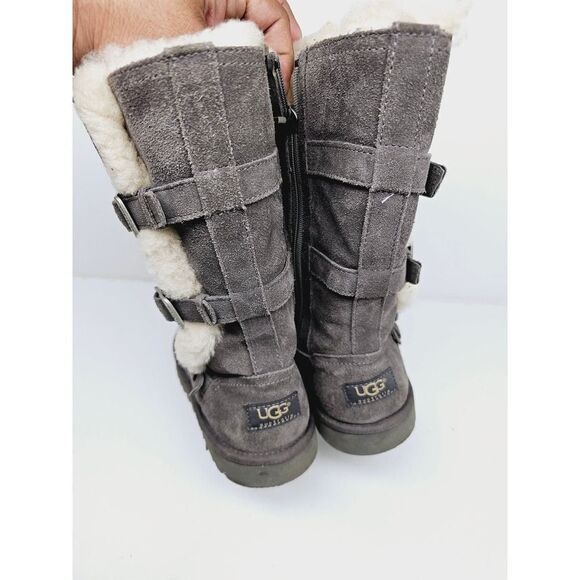 UGG Girls 5 Winter Boots - Picture 10 of 11